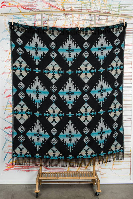 Cheyenne Wool Blend Blanket - Native American Design 200cm x 155cm