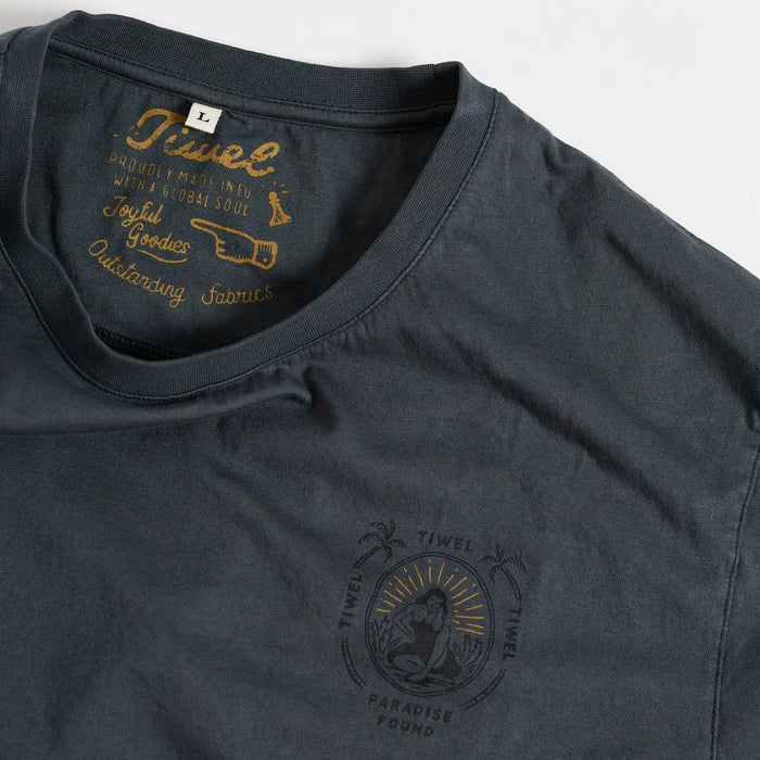 Kalie T-shirt, Paradise Found in graphite grey, 100% organic cotton Tiwel